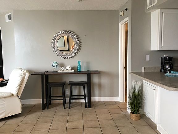 Living Room / Kitchen area