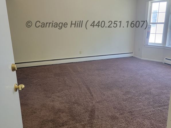 1011 Carriage Hill Dr