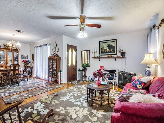 5th image of 3725 Labadie Dr