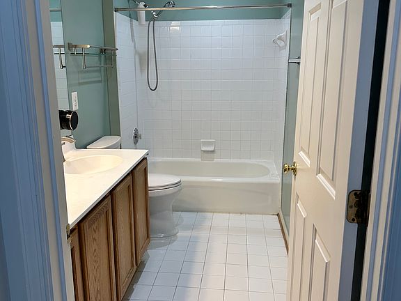 3rd image of 7653 Graysons Mill Ln