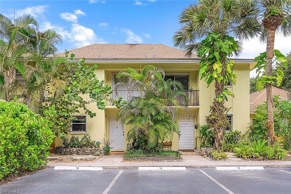 2 bed, 2.0 bath, 1160 sqft, $2,500 — Photo 1