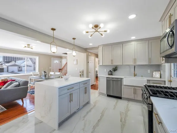 2127 Erma Drive, East Meadow, NY 11554