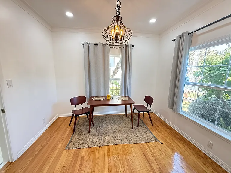 125 N Harper Ave #1/2 — Photo 6