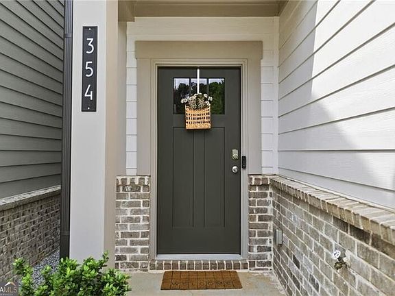 2nd image of 354 Hayden Cir