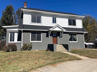 270 W Main St, Bloomfield, IN 47424