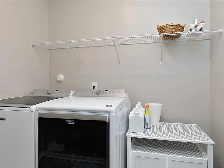 401 Ivy Arbor Way — Photo 22