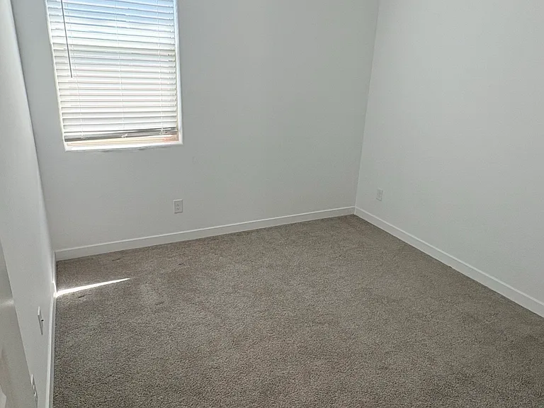 2156 W Burnside Trl — Photo 15