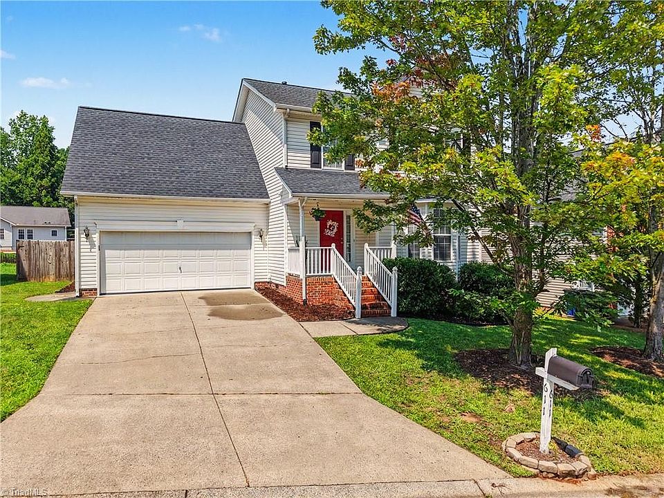 1st image of 611 Camden Place Dr