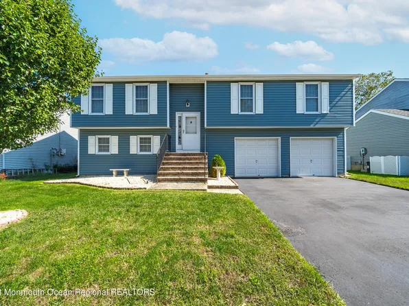 62 Bayside Drive, Barnegat, NJ 08005