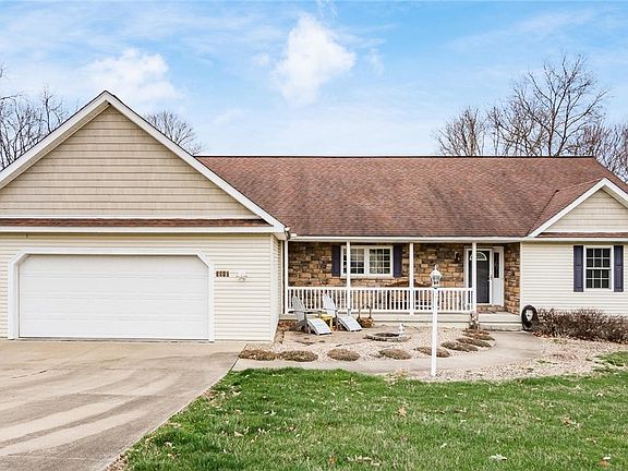 3rd image of 5640 Pine Valley Dr