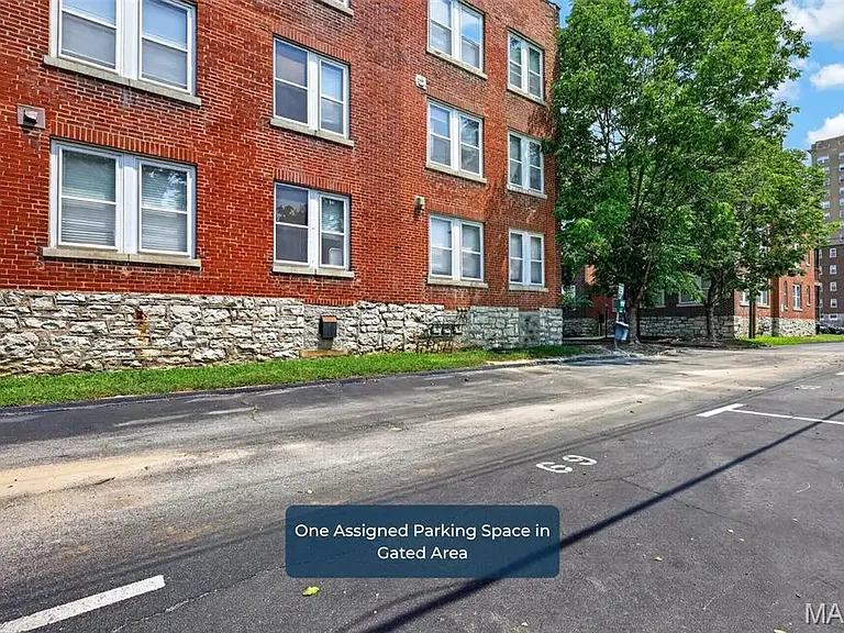5360 Pershing Ave #6C — Photo 21