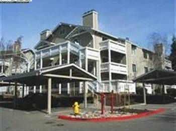 1st image of 2493 Creekside Ct