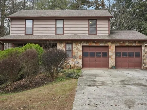 970 Laurel Mill Dr, Roswell, GA 30076