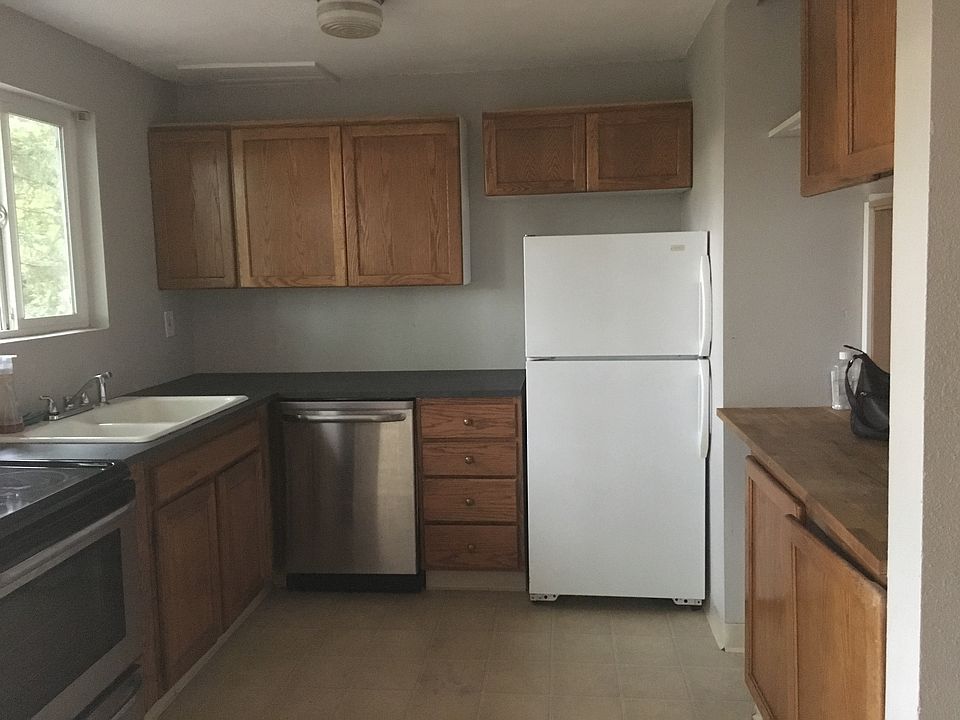 2nd image of 4355 Riverview Ave APT 6