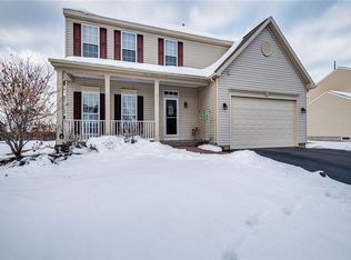 5546 Rockhampton Path, Clay, NY 13041