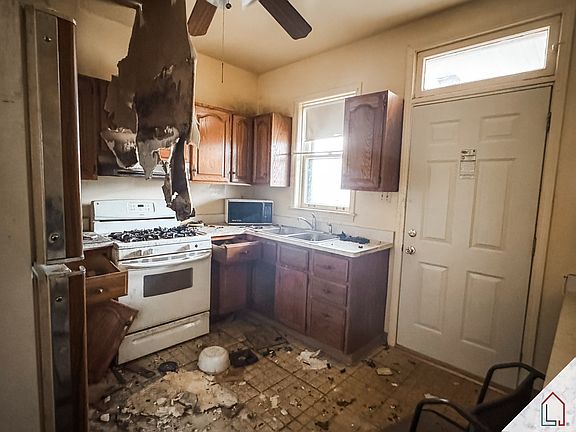 5th image of 8640 S Bennett Ave