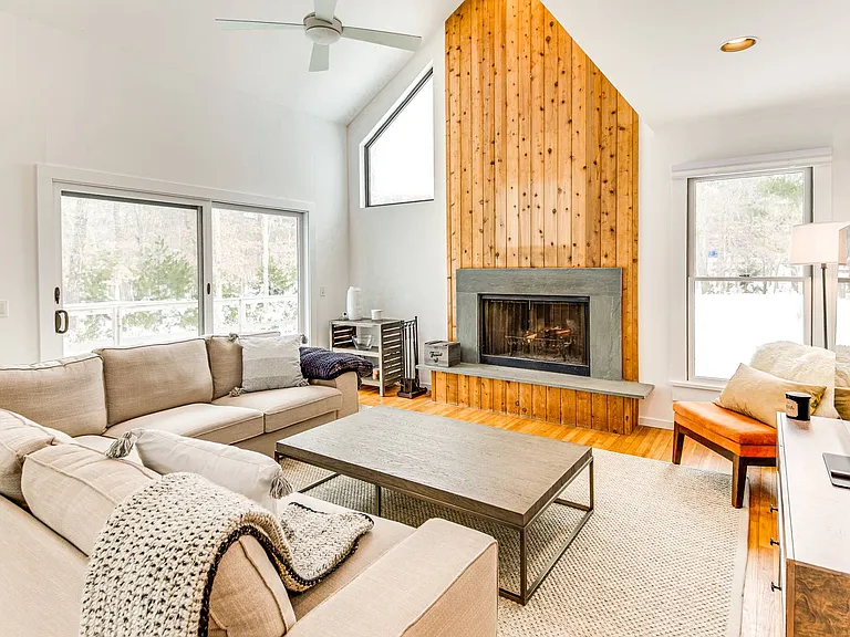 546 Wainscott Northwest Rd — Photo 6