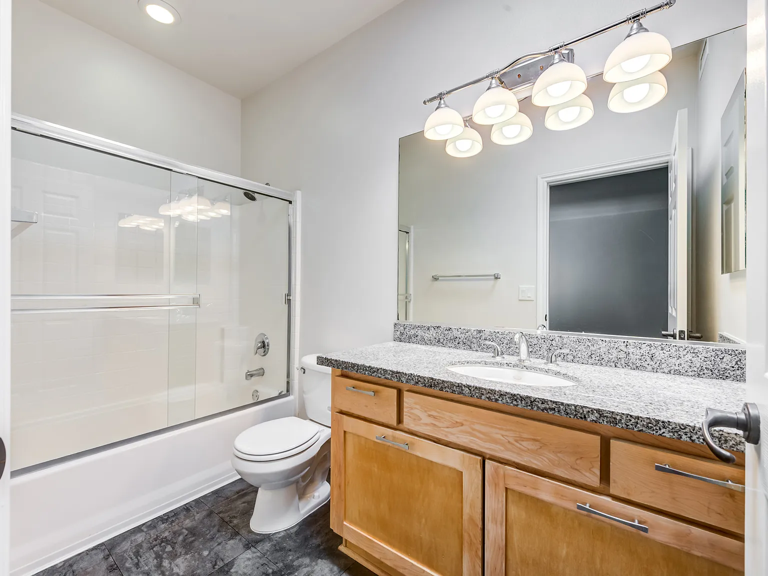 IMT BelaSera at Sherman Way — Photo 3