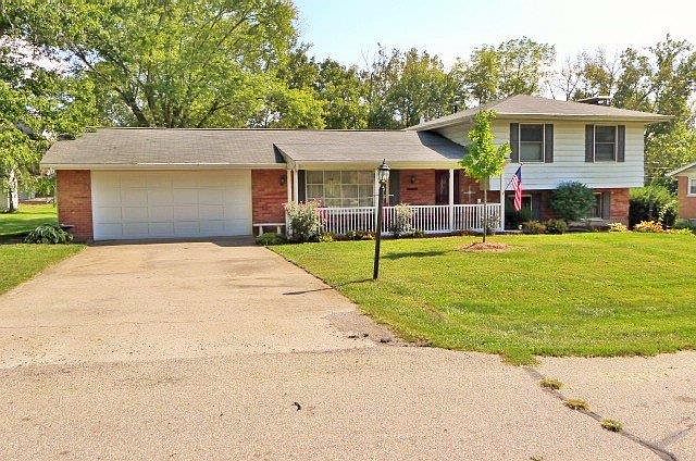 1st image of 2421 Queen Mary Ln