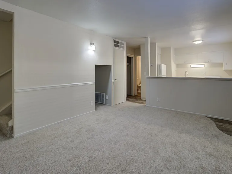 3742 4th Ave — Photo 15
