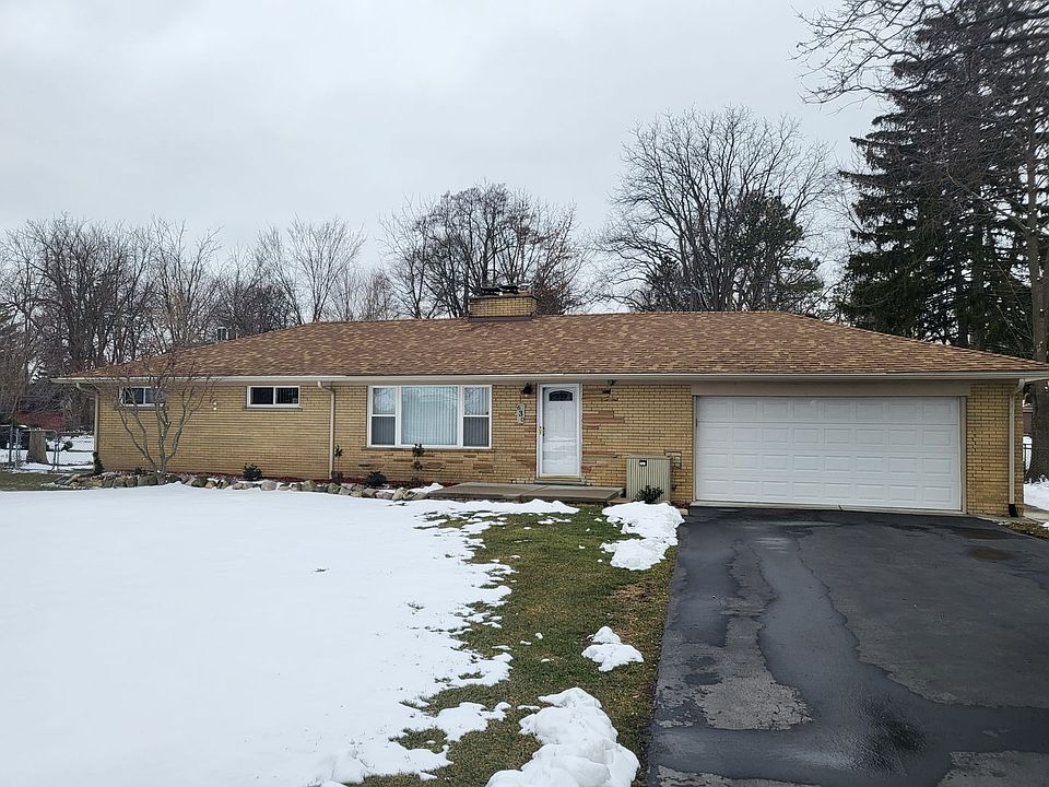 1st image of 630 Bow Ln