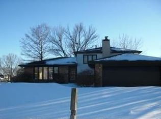 6337 Beaver Dam Rd, Matteson, IL 60443