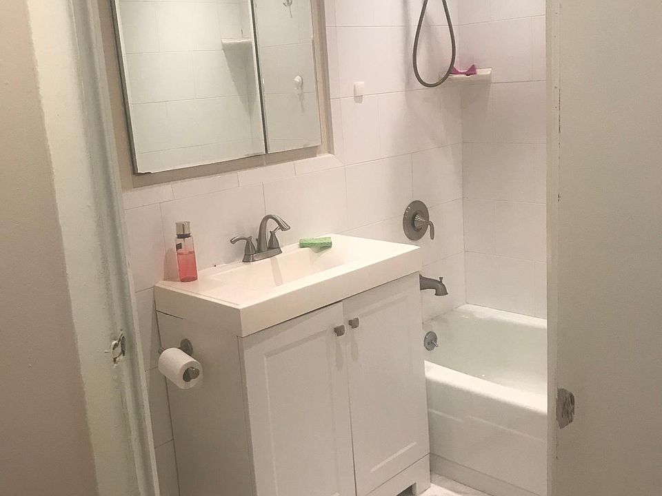 1st image of 3333 Wickham Ave