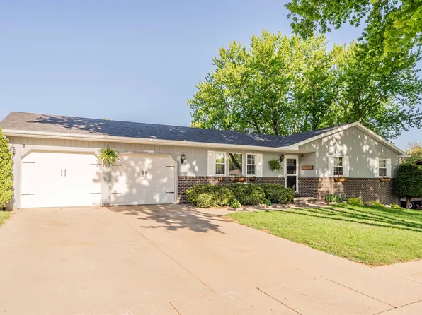 205 Ridgewood Dr, Le Mars, IA 51031