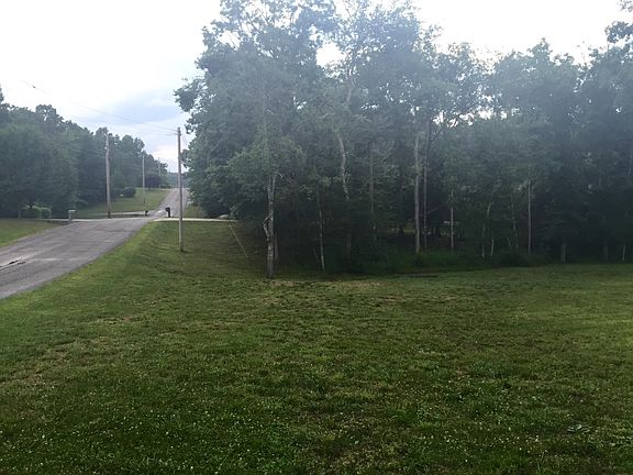 5th image of Forest Dr