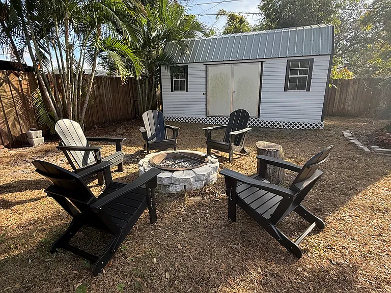 8536 Magnolia Dr — Photo 48