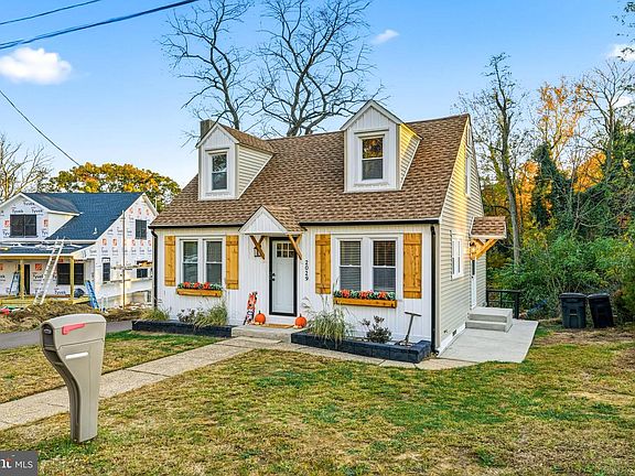 2nd image of 2029 Konrad Ave