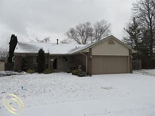 1st image of 27738 White Oak Dr