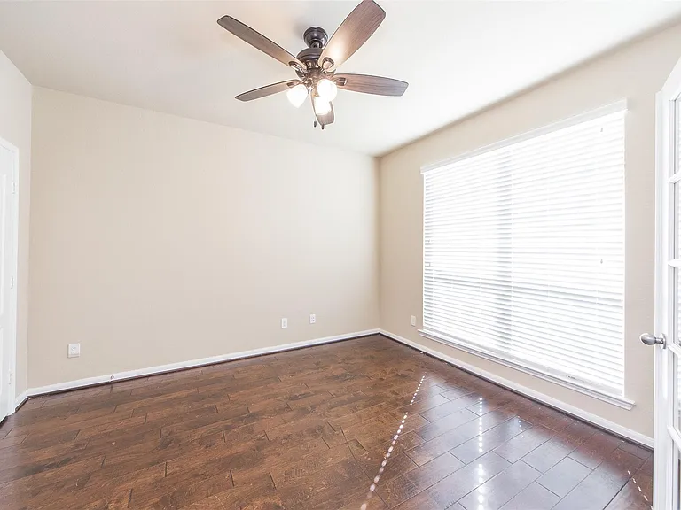 6202 Eden Prairie Dr — Photo 5