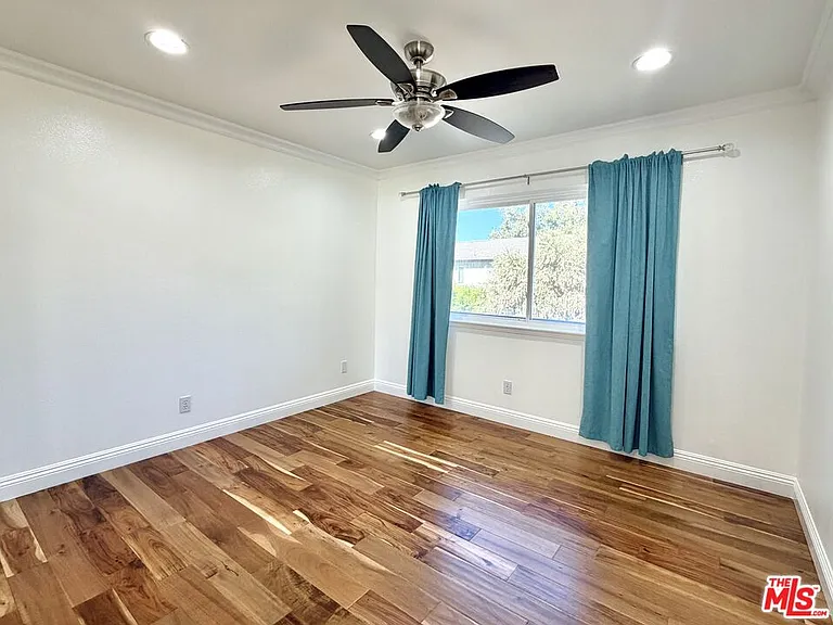 1615 Wellington Pl — Photo 25