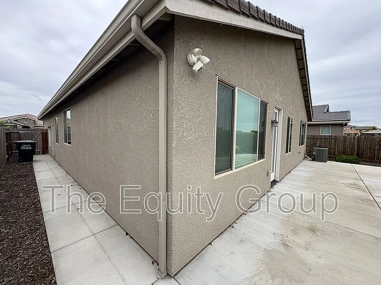 1336 W Porter Ct — Photo 33