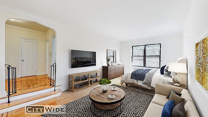 1st image of 4960 Broadway APT 1D