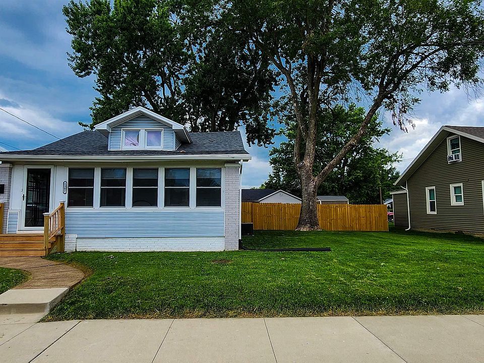 1st image of 1307 S Weinbach Ave