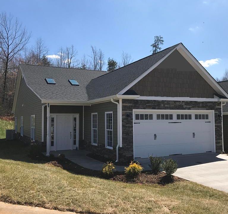 1st image of 209 Bella Ct