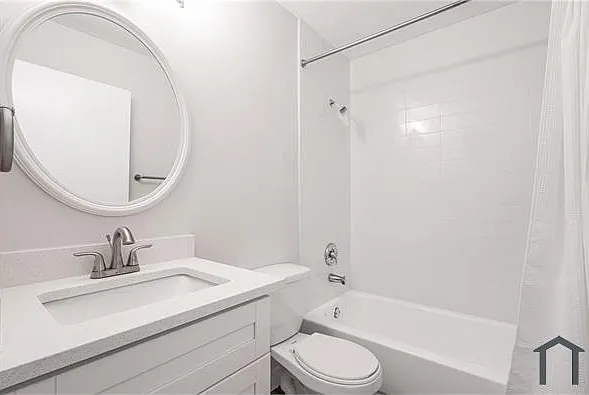 3433 NW 44th St #102 — Photo 12