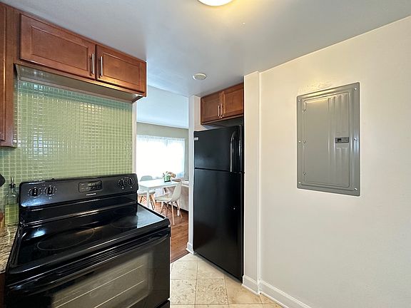 5th image of 7632.5 N Milwaukee Ave #A3