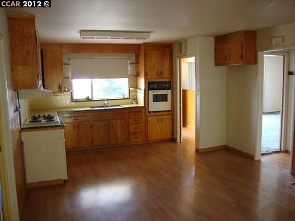 3rd image of 8444 Aster Ave