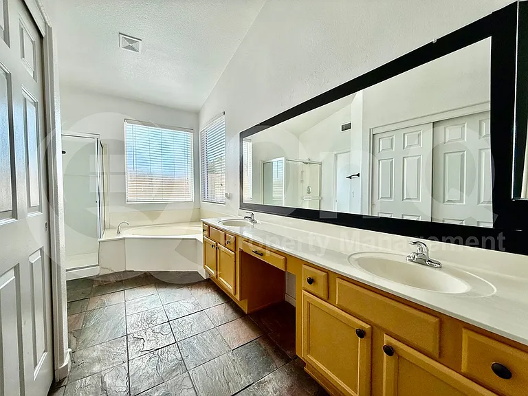 11130 W Dana Ln — Photo 21