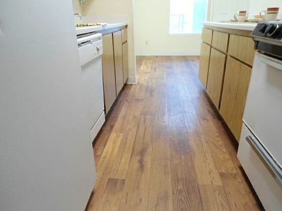 4th image of 4301 Norwood Ave APT 74