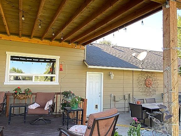 backyard patio & porch