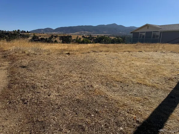 22216 McCarthy Dr #29, Tehachapi, CA 93561