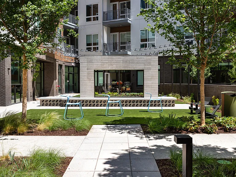 Chamberlain House — Photo 19