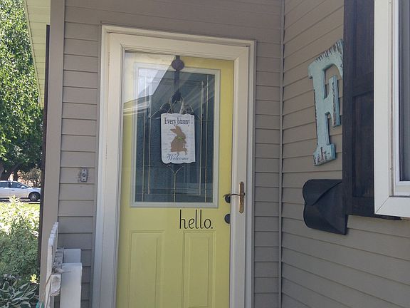3rd image of 926 Budd St