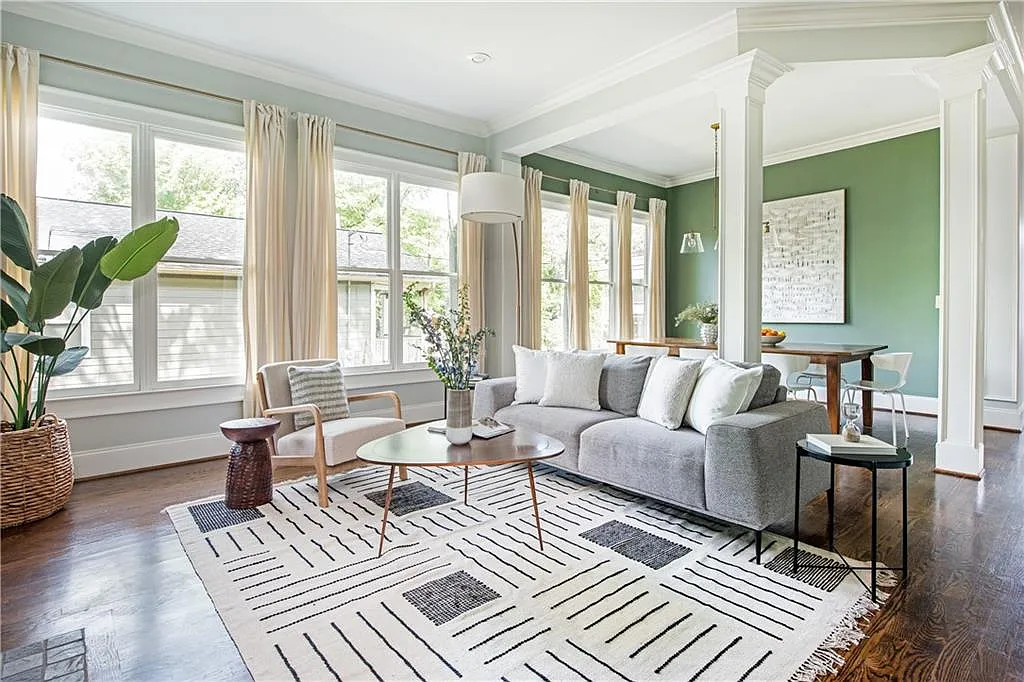 3 bed, 3.0 bath, 2516 sqft, $6,500 — Photo 1