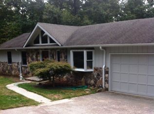 2615 Oakridge Dr, Rocky Face, GA 30740