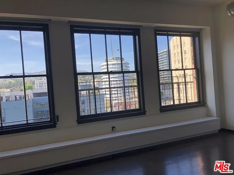 1645 Vine St #708 — Photo 3
